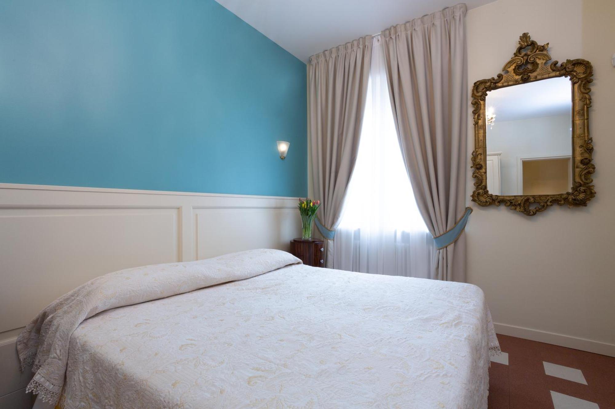 La Castellana Loft Hotel Bergamo Exterior photo