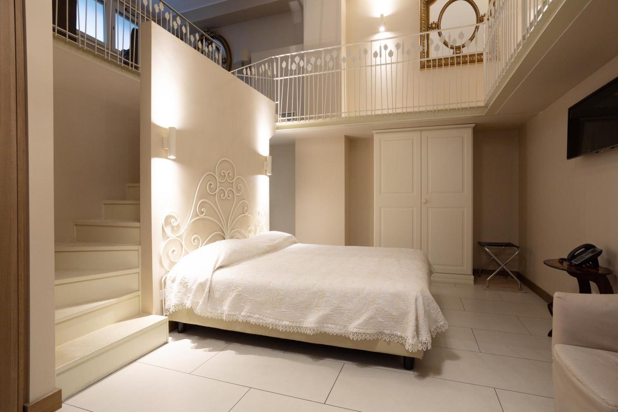 La Castellana Loft Hotel Bergamo Exterior photo