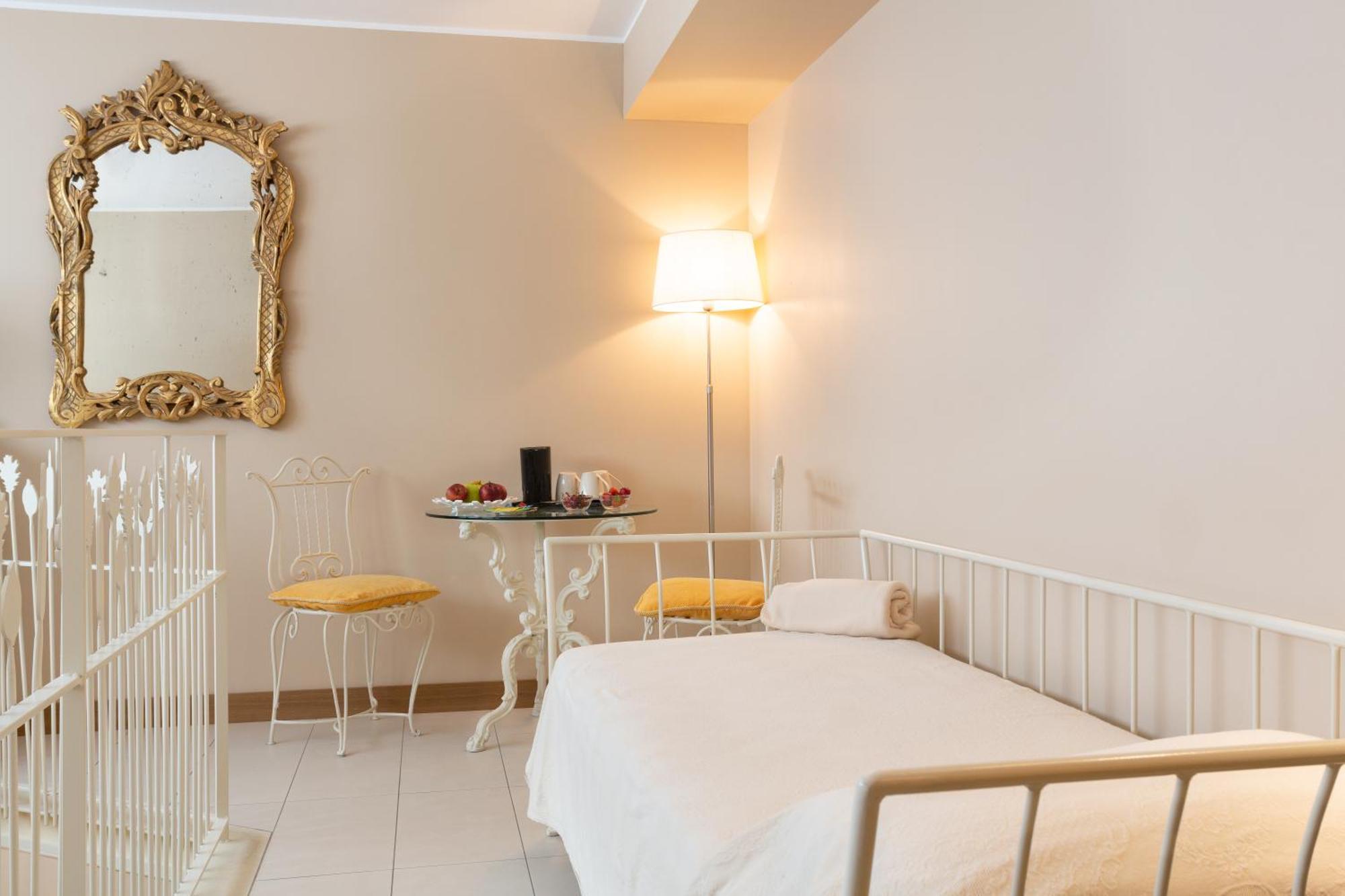La Castellana Loft Hotel Bergamo Exterior photo